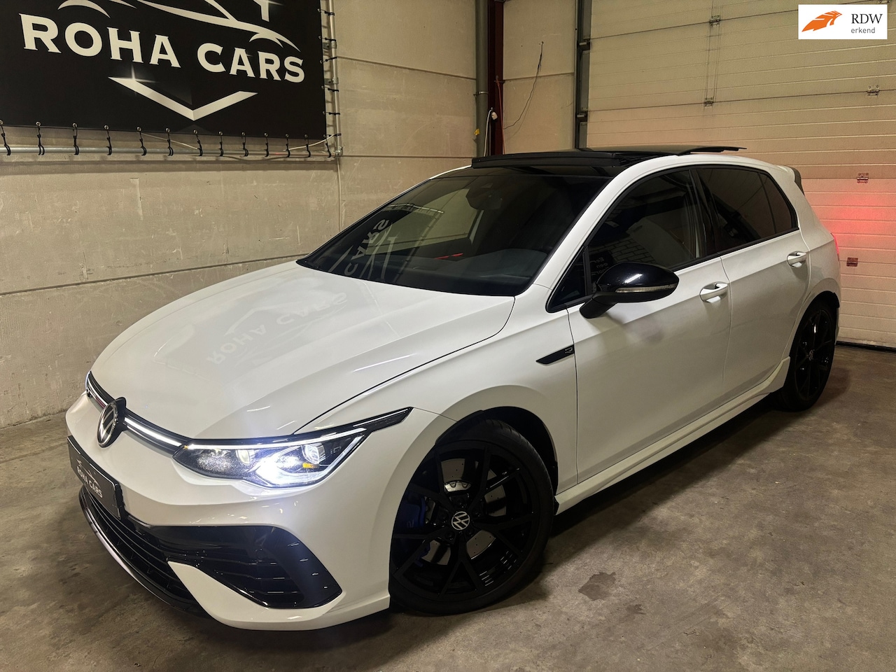 Volkswagen Golf - 2.0 TSI R 4Motion Performance AKRA - AutoWereld.nl