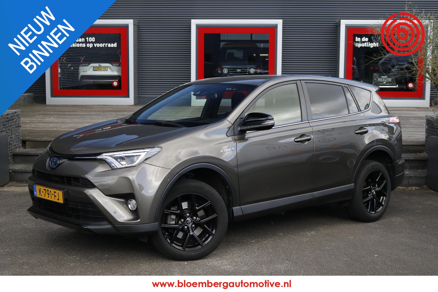 Toyota RAV4 - 2.5 Hybrid Black Edition 2.5 Hybrid Black Edition - AutoWereld.nl