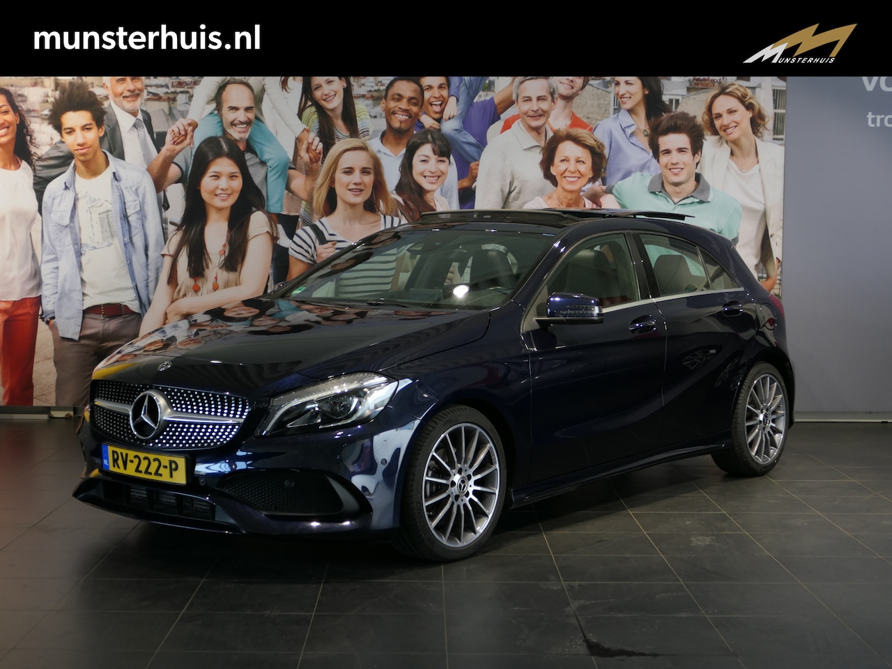 Mercedes-Benz A-klasse - 180 Ambition - *AMG-LINE!* *Afneembare trekhaak & Panoramadak!* - Stuurverwarming, 18" LMV - AutoWereld.nl