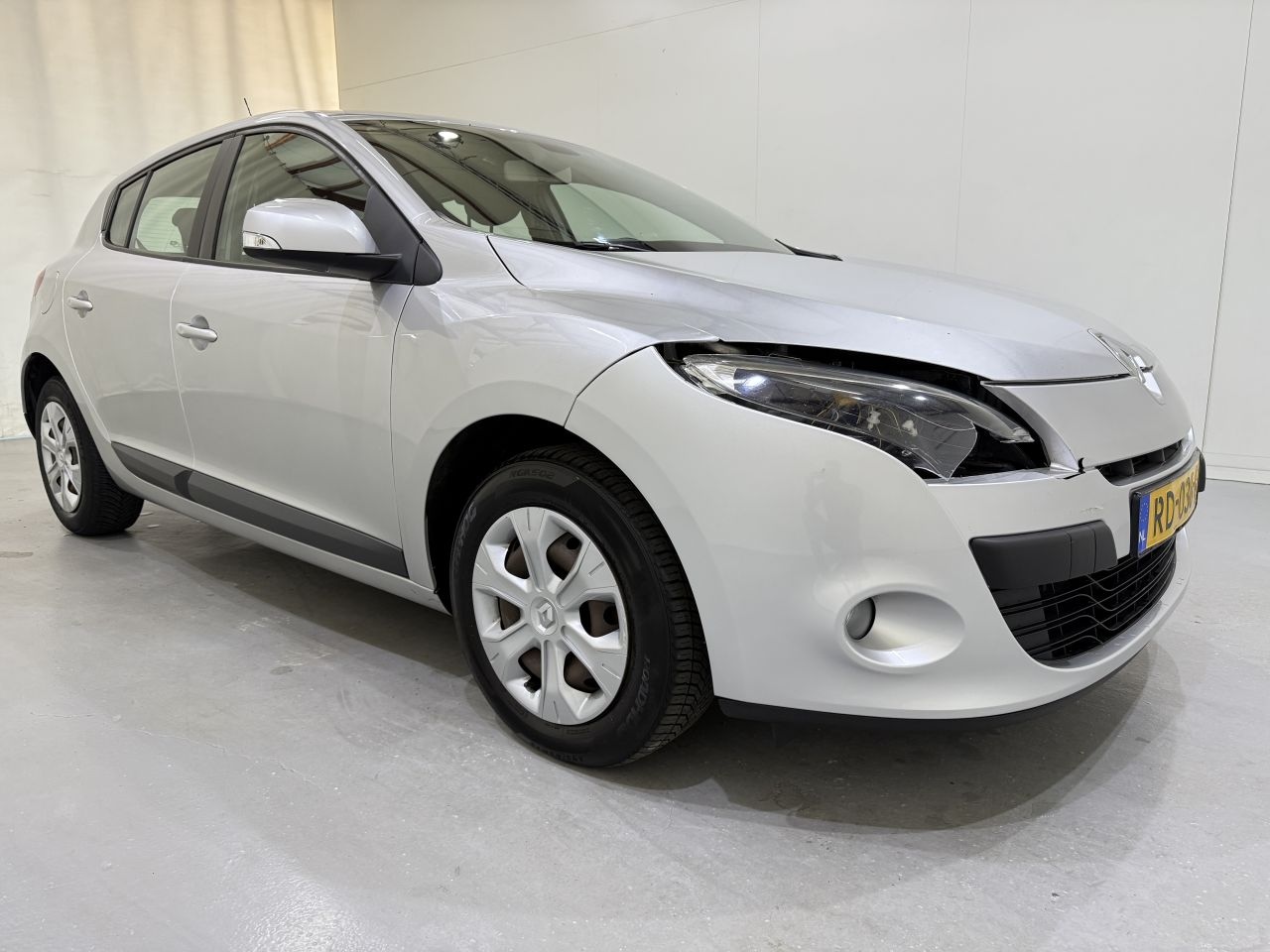 Renault Mégane - HB 1.5 dCi FAP Dynamique - AutoWereld.nl