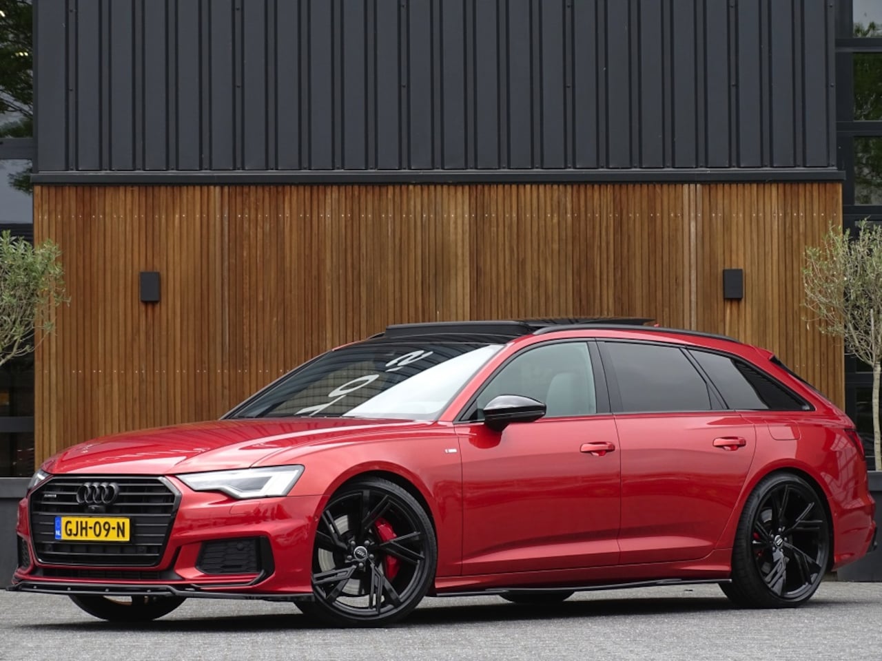Audi A6 Avant - A6 55 TFSI e 367PK / S-ed. Competition / Exclusive / 2021 / LED - AutoWereld.nl