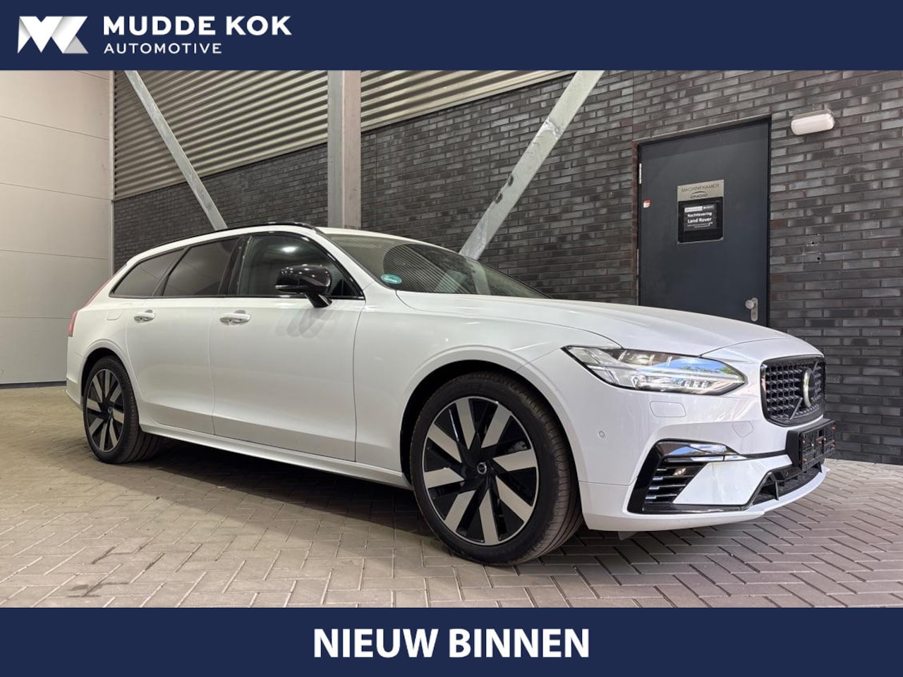 Volvo V90 - T6 Plug-in hybrid Ultra Dark | Luchtvering Achter | Massage+Ventilatie | Head-Up | 360° Ca - AutoWereld.nl
