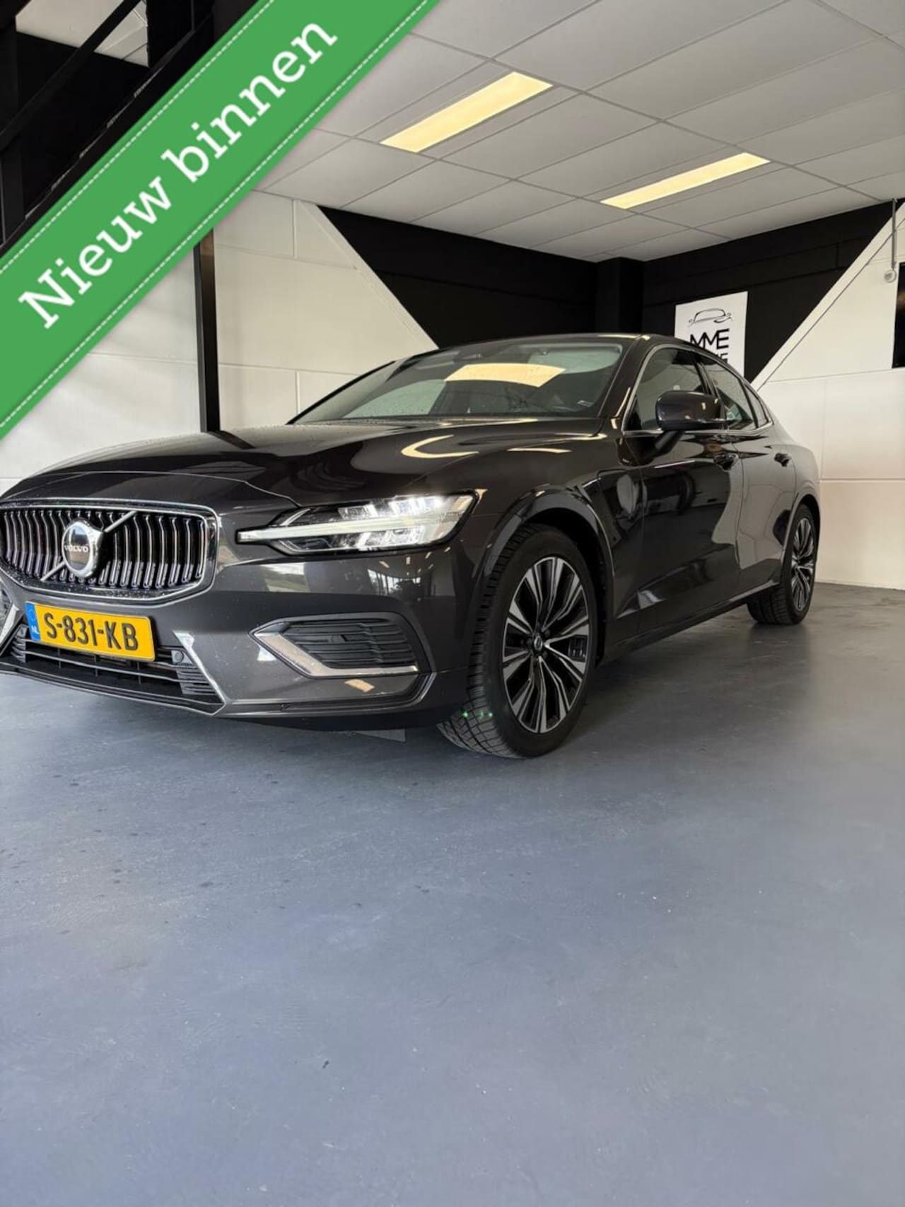 Volvo S60 - 2.0 Recharge T6 AWD Plus Bright 2.0 Recharge T6 AWD Plus Bright - AutoWereld.nl