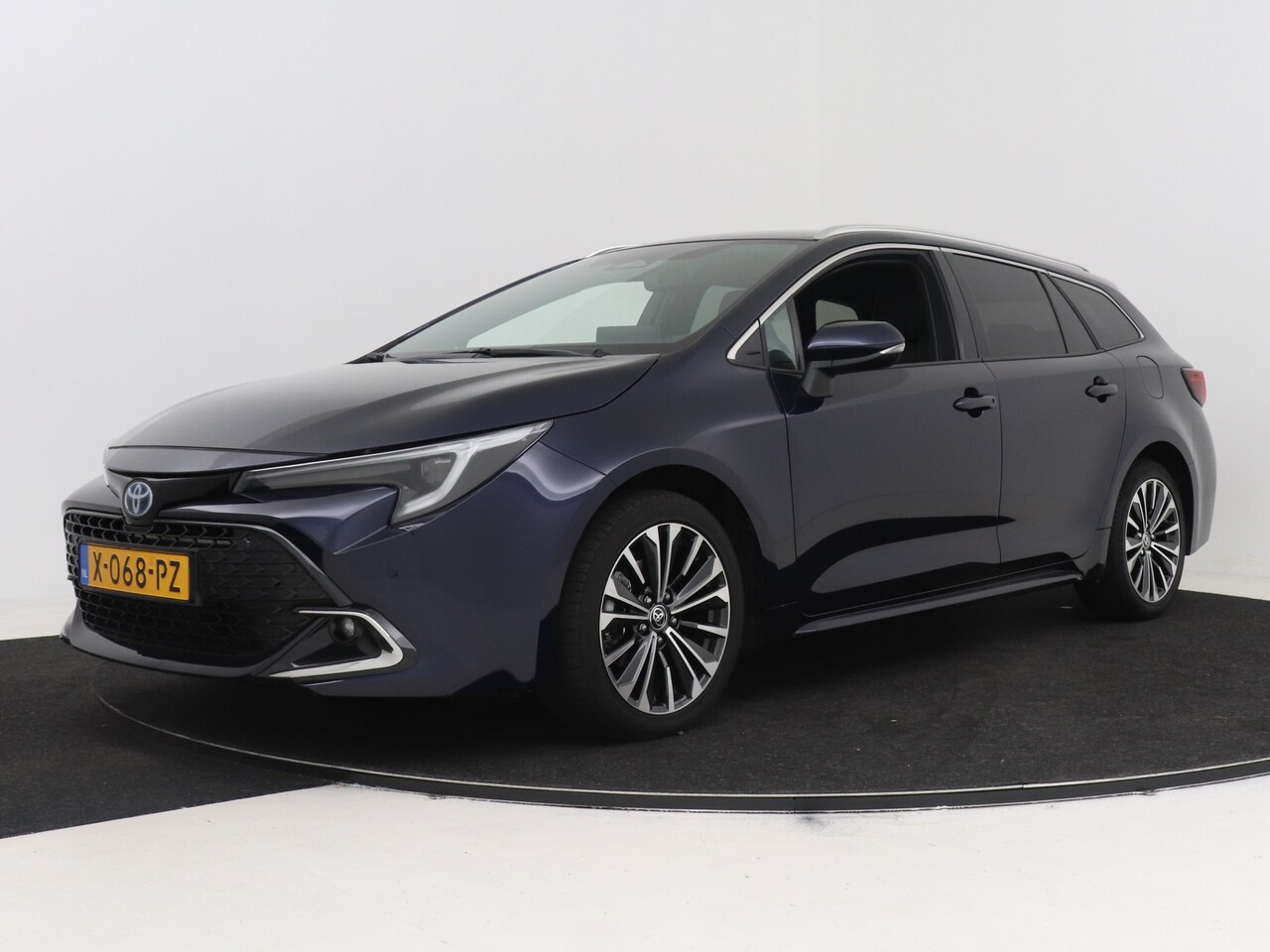 Toyota Corolla Touring Sports - 1.8 Hybrid First Edition 1.8 Hybrid First Edition - AutoWereld.nl