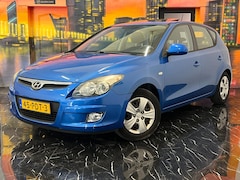 Hyundai i30 - 1.4i Blue Dynamic Schuif-kanteldak|1e Eigenaar