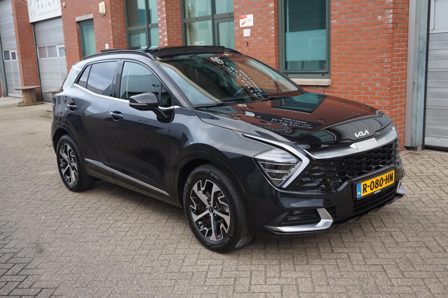 Kia Sportage - 1.6 T-GDi Hybrid Dynamic Plus-Line Pano ! - AutoWereld.nl