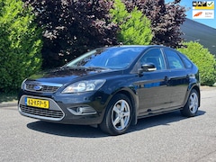 Ford Focus - 1.8 Limited Navigatie*Cruise*2e Eigenaar*Clima*NAP*Parkeersensoren*LM velgen