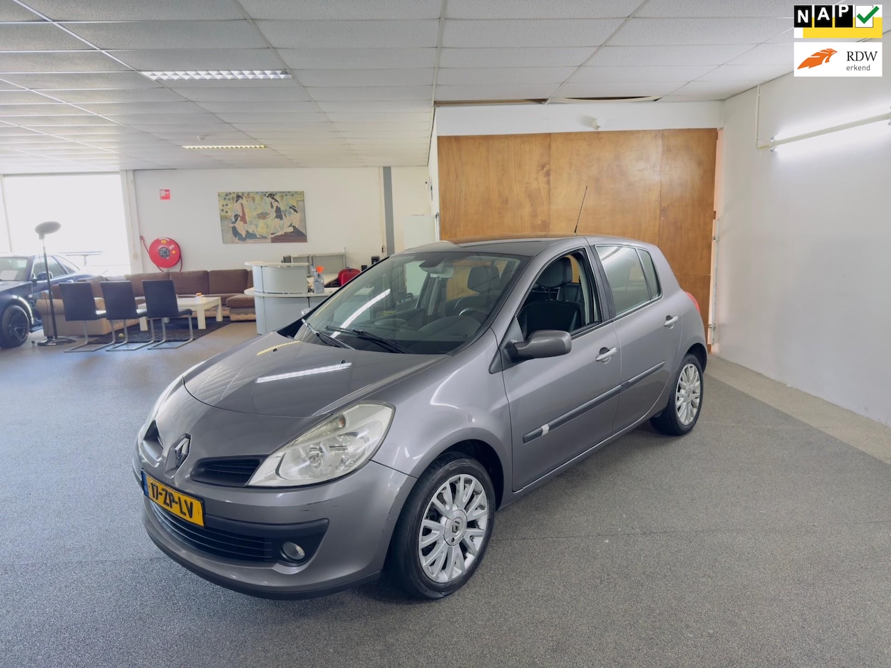 Renault Clio - 1.2 TCE Dynamique S 1.2 TCE Dynamique S , Apk Nieuw,Clima,Cruise,N.A.P,Lm velgen,5Deurs,Zeer Nette staat!! - AutoWereld.nl
