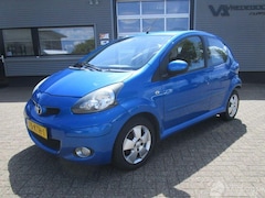 Toyota Aygo - 1.0-12V Dynamic Bleu 5drs