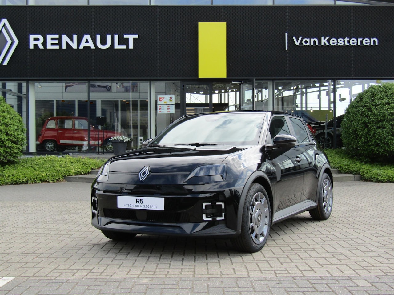 Renault 5 - 40kWh 120pk urban range Evolution / Pack Winter / Uit Voorraad Leverbaar - AutoWereld.nl