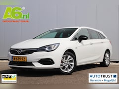 Opel Astra Sports Tourer - 1.2 Business Elegance 131PK Trekhaak Navigatie Achteruitrijcamera Keyless Stuur & Stoelver