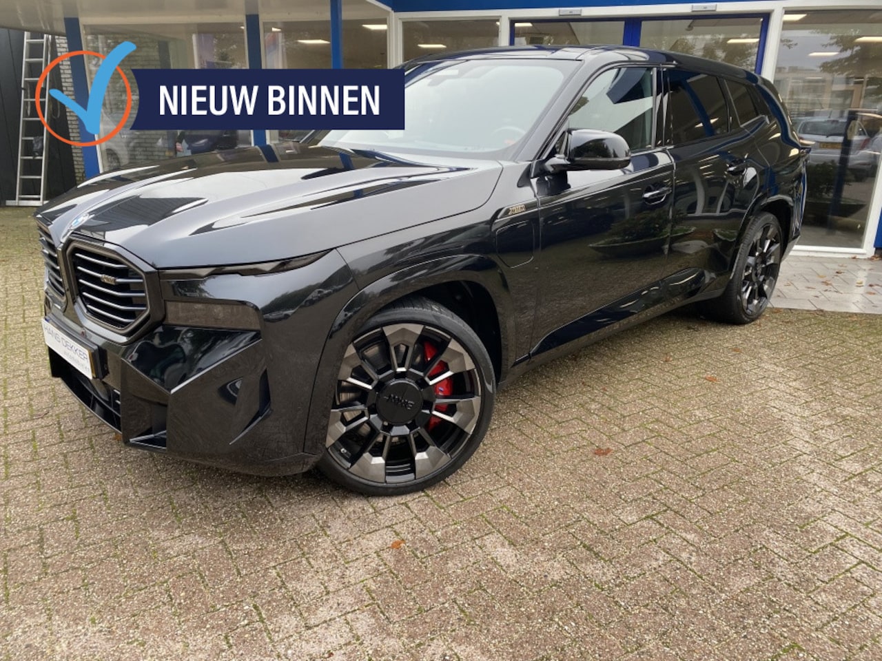 BMW XM - 4.4 V8 Hybride *Massage / Trekhaak* - AutoWereld.nl