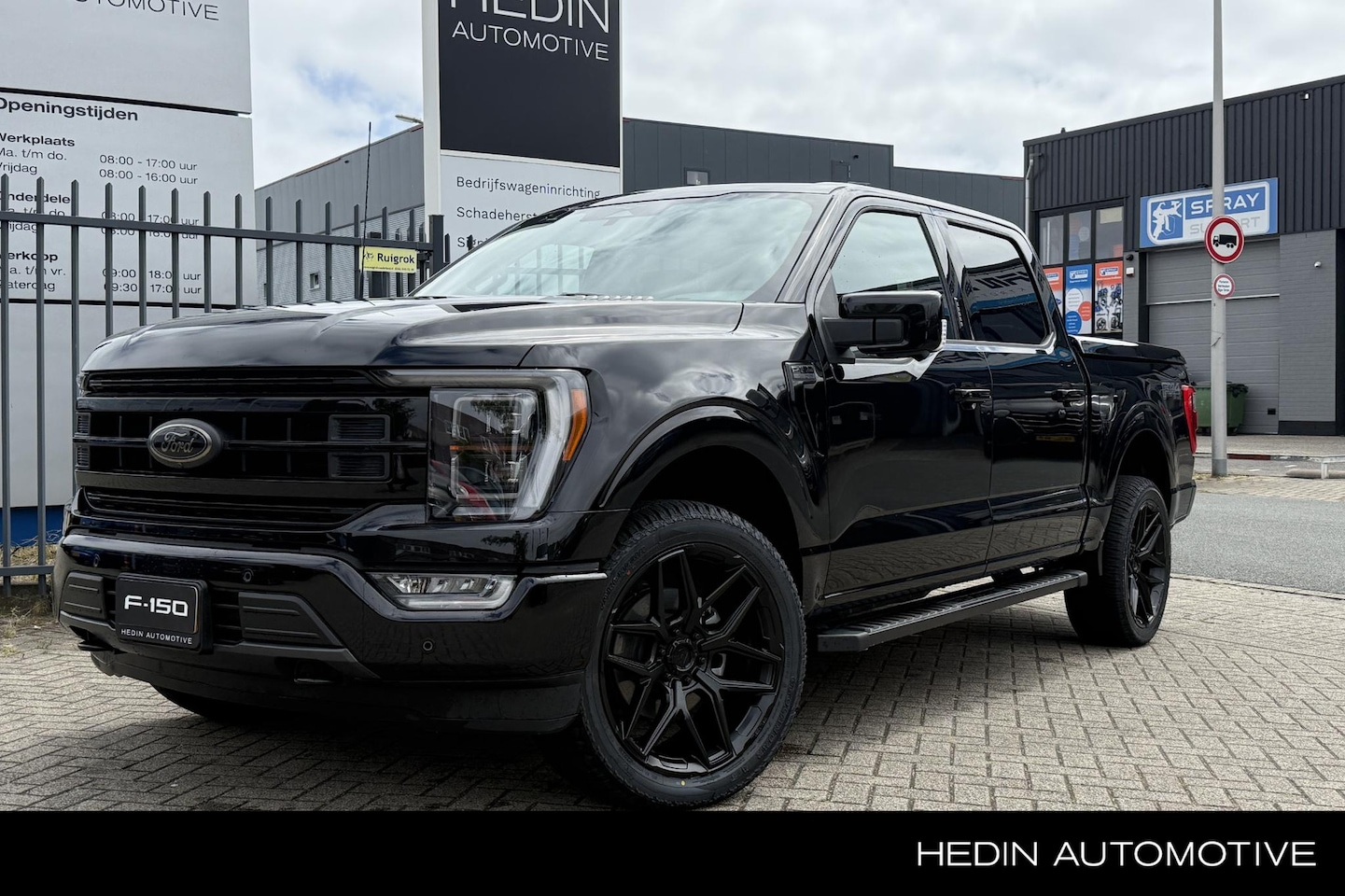 Ford F150 - F-150 LARIAT 5.0 V8 SuperCrew Black Edition | BPM Vrij 22 Inch Velg en Hardtop - AutoWereld.nl