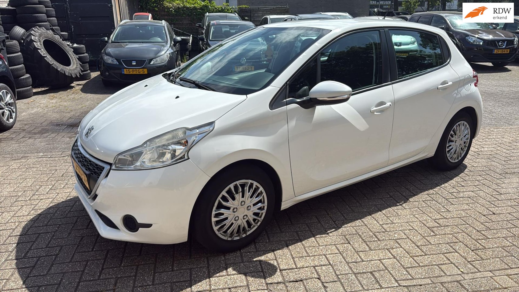 Peugeot 208 - 1.0 VTi Access Inruil koopje met nieuwe Revisie motor - AutoWereld.nl