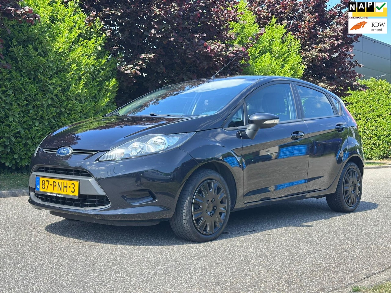 Ford Fiesta - 1.25 Limited Airco*NAP*2e Eigenaar*Trekhaak*Nieuwe APK*Elektrische ramen* - AutoWereld.nl
