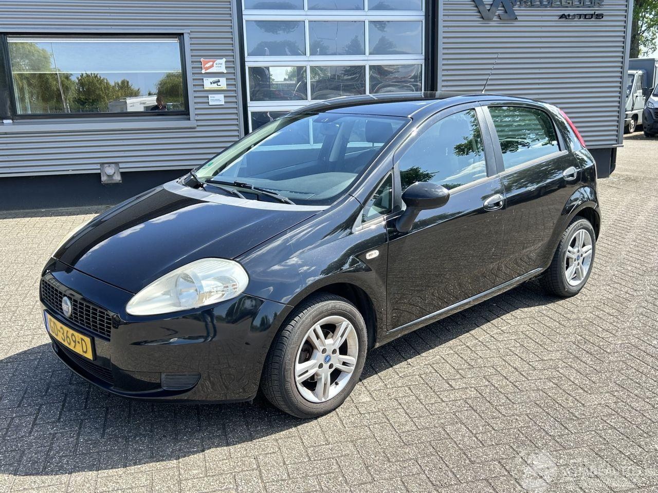 Fiat Grande Punto - 1.4 Active 1.4 Active - AutoWereld.nl