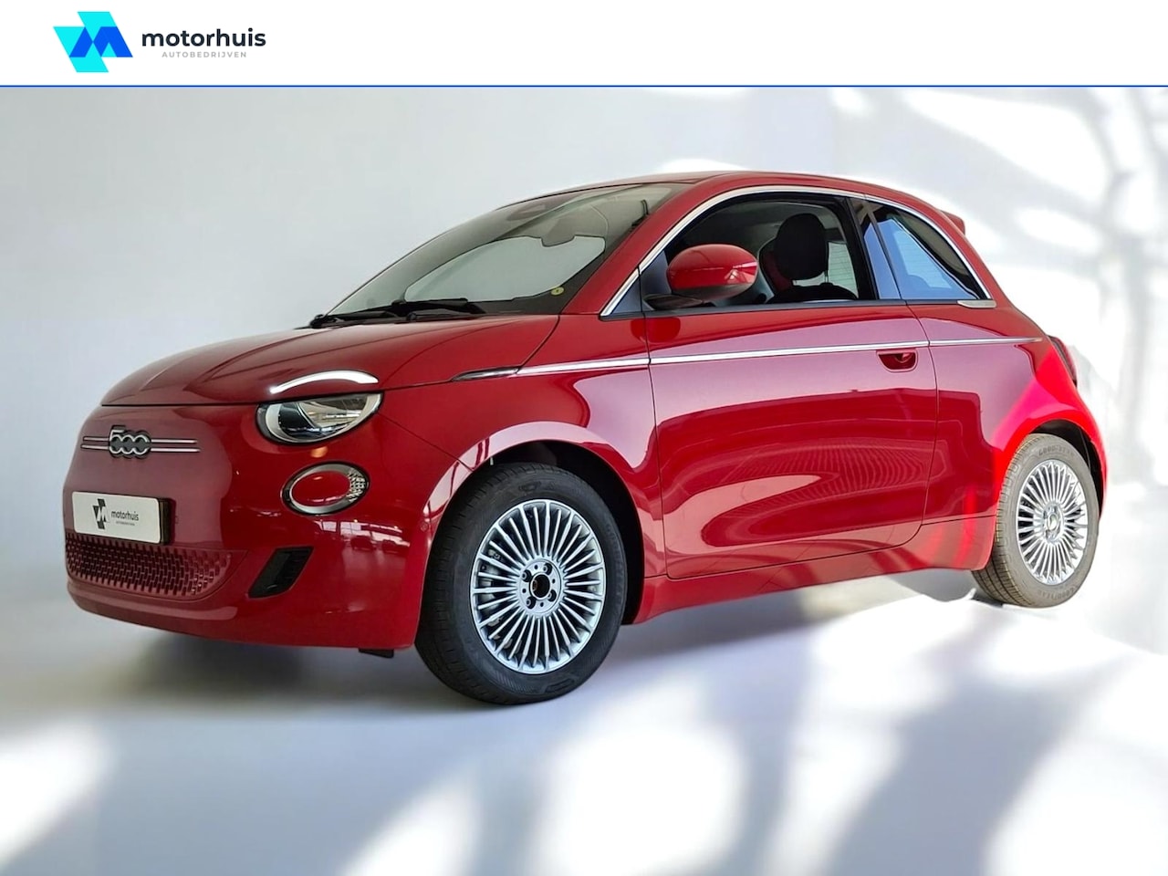 Fiat 500 - 42kWh 3+1 118pk Aut PDC CAMERA LMV CARPLAY 3+1 - AutoWereld.nl