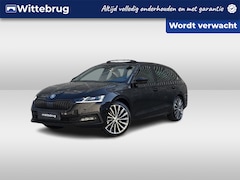 Skoda Octavia Combi - 1.4 TSI iV PHEV Sportline 19'' / Panoramadak / LED Matrix / Side Assist / Verwarmbare stoe