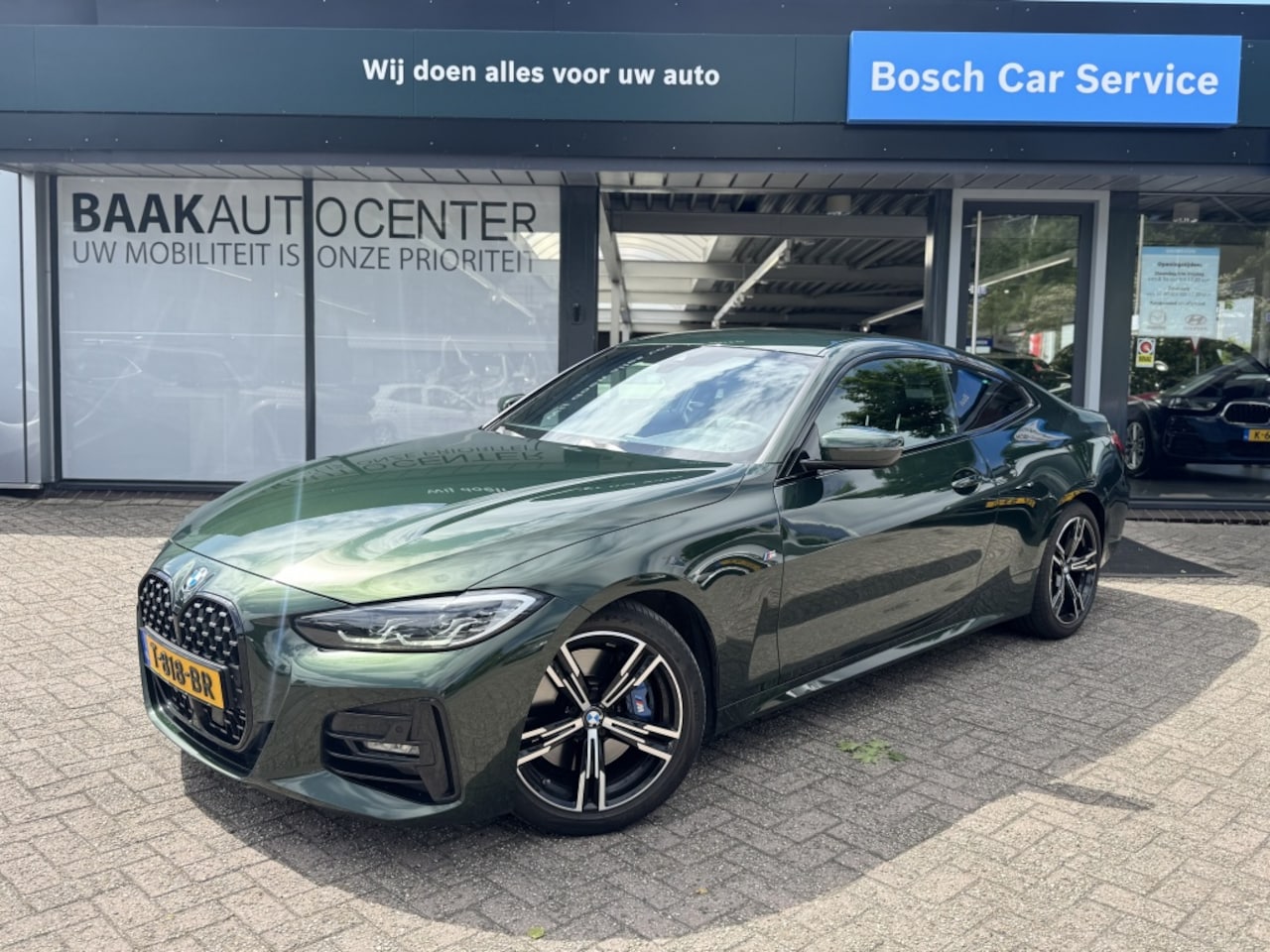 BMW 4-serie Coupé - 430i High Executive | M Pakket | ACC | 18" | Leer - AutoWereld.nl