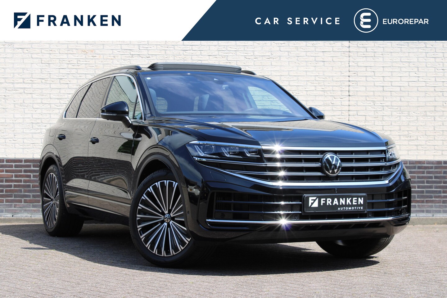Volkswagen Touareg - 3.0 TSi eHybrid 4MOTION Elegance | Massage | Head-Up | Trekhaak | Panoramadak | Compleet! - AutoWereld.nl