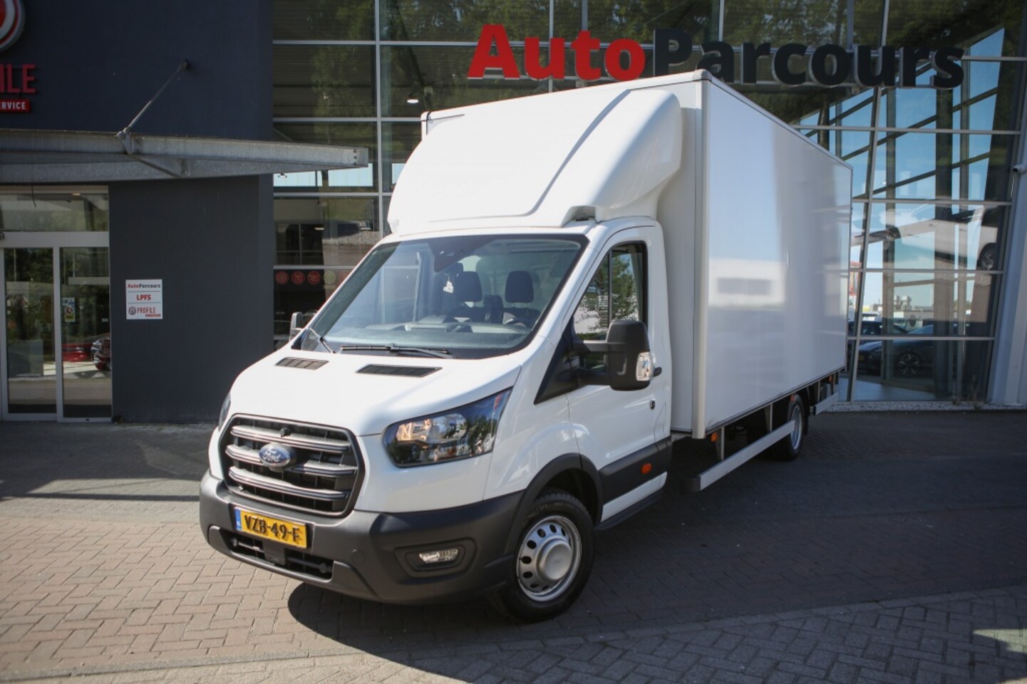 Ford Transit - 350 2.0 TDCI L5H1 Tr Bakwagen Laadklep Dubbellucht - AutoWereld.nl