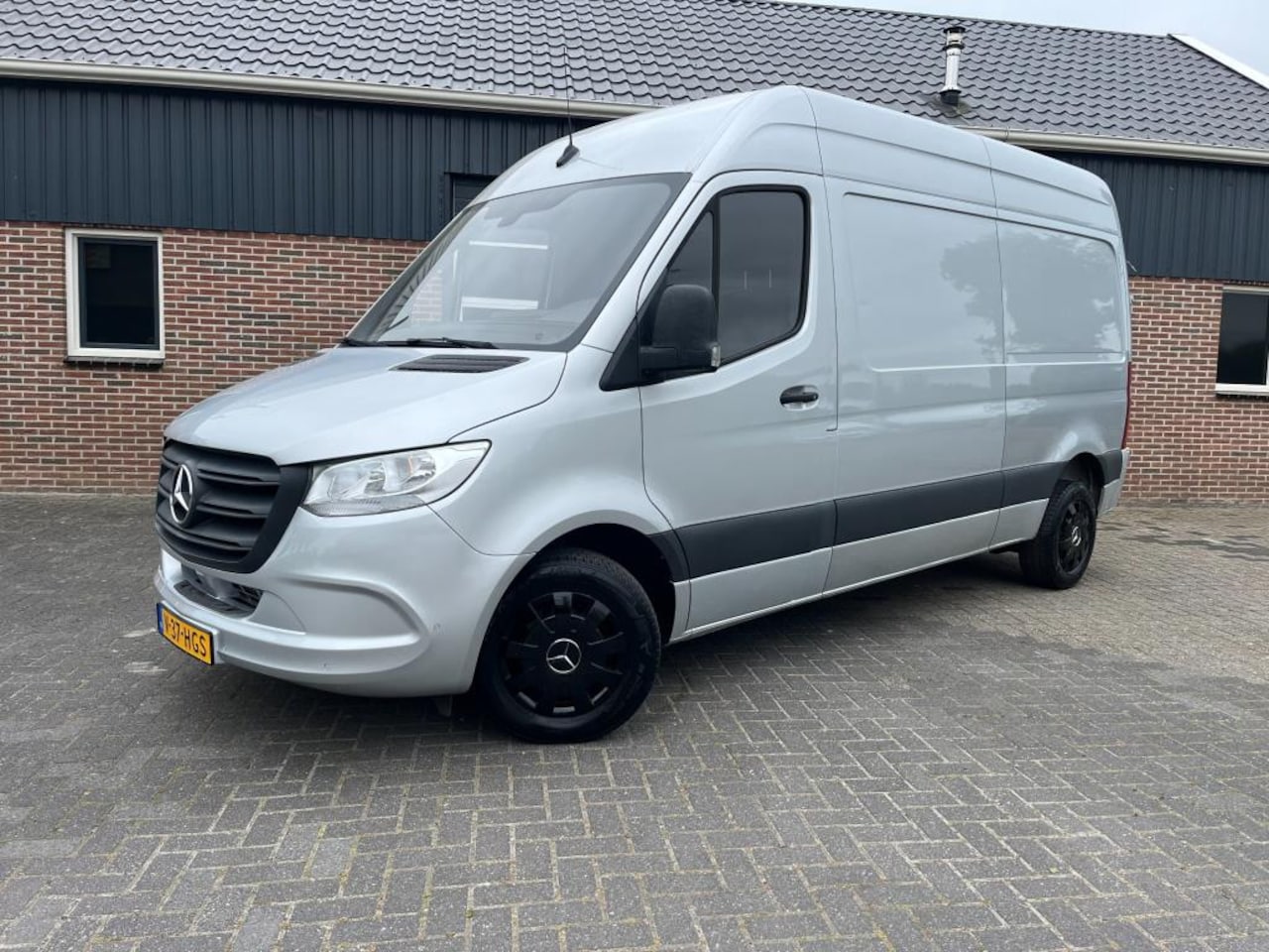 Mercedes-Benz Sprinter - 214 2.2 CDI L2H2 Automaat carplay - AutoWereld.nl