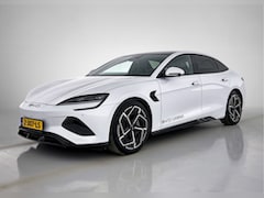 BYD SEAL - Design RWD 83 kWh | 19" LMV | 313 PK | Panorama dak | Stoel verwarming/ventilatie |