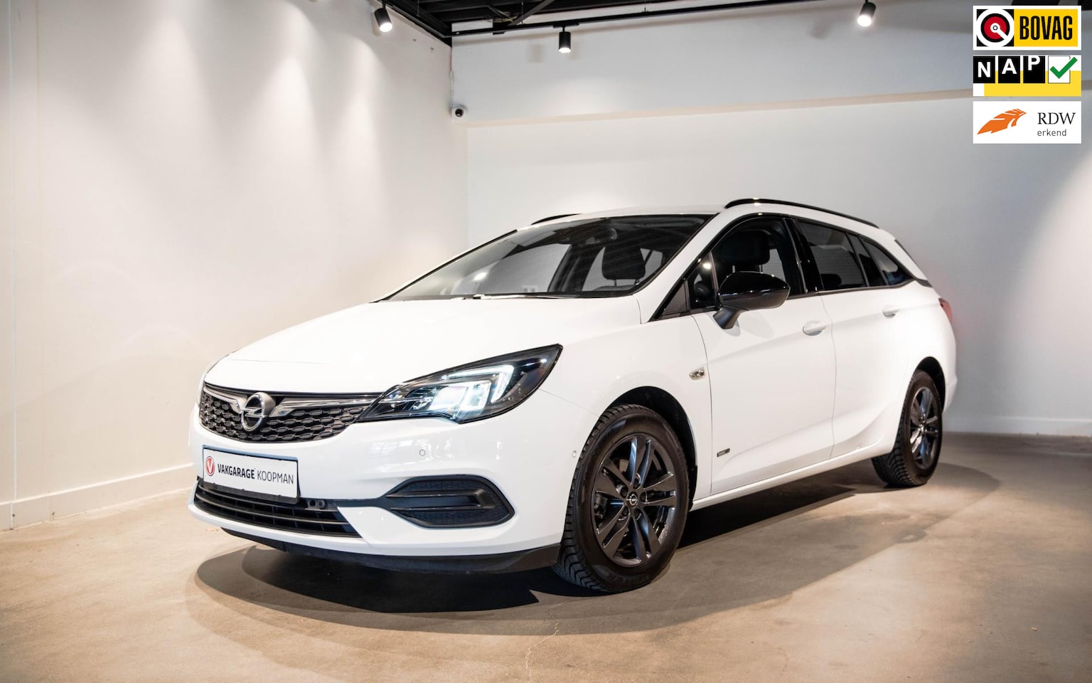Opel Astra Sports Tourer - 1.2 Design & Tech 130PK Camera/Trekhaak/Cruise/Apple/Android. - AutoWereld.nl