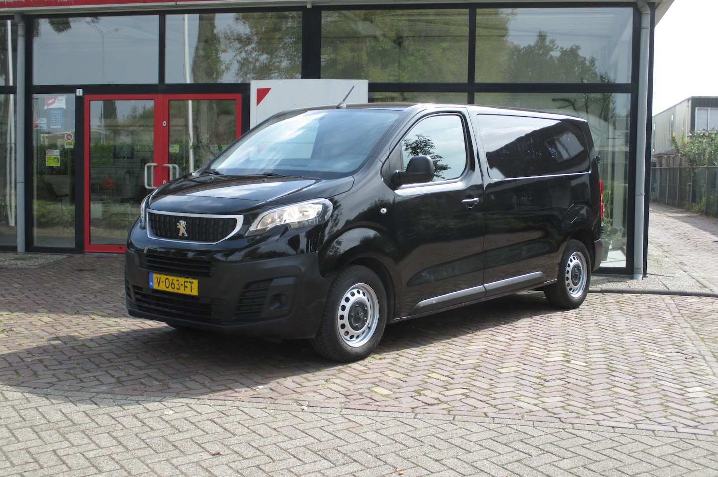 Peugeot Expert - 227S 1.6 BlueHDI 95 Pro EURO 6 - AutoWereld.nl