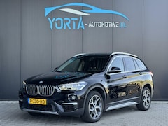BMW X1 - sDrive18i High Executive AUTOMAAT*NAVI*STOELVERWARMING