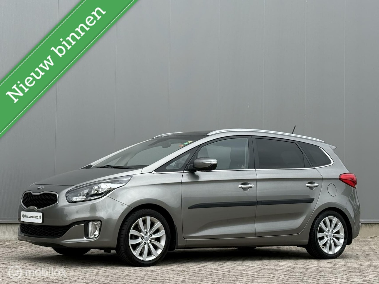 Kia Carens - 1.6 GDi Executive, Pano, 7 zits, Trekhaak, Netjes - AutoWereld.nl