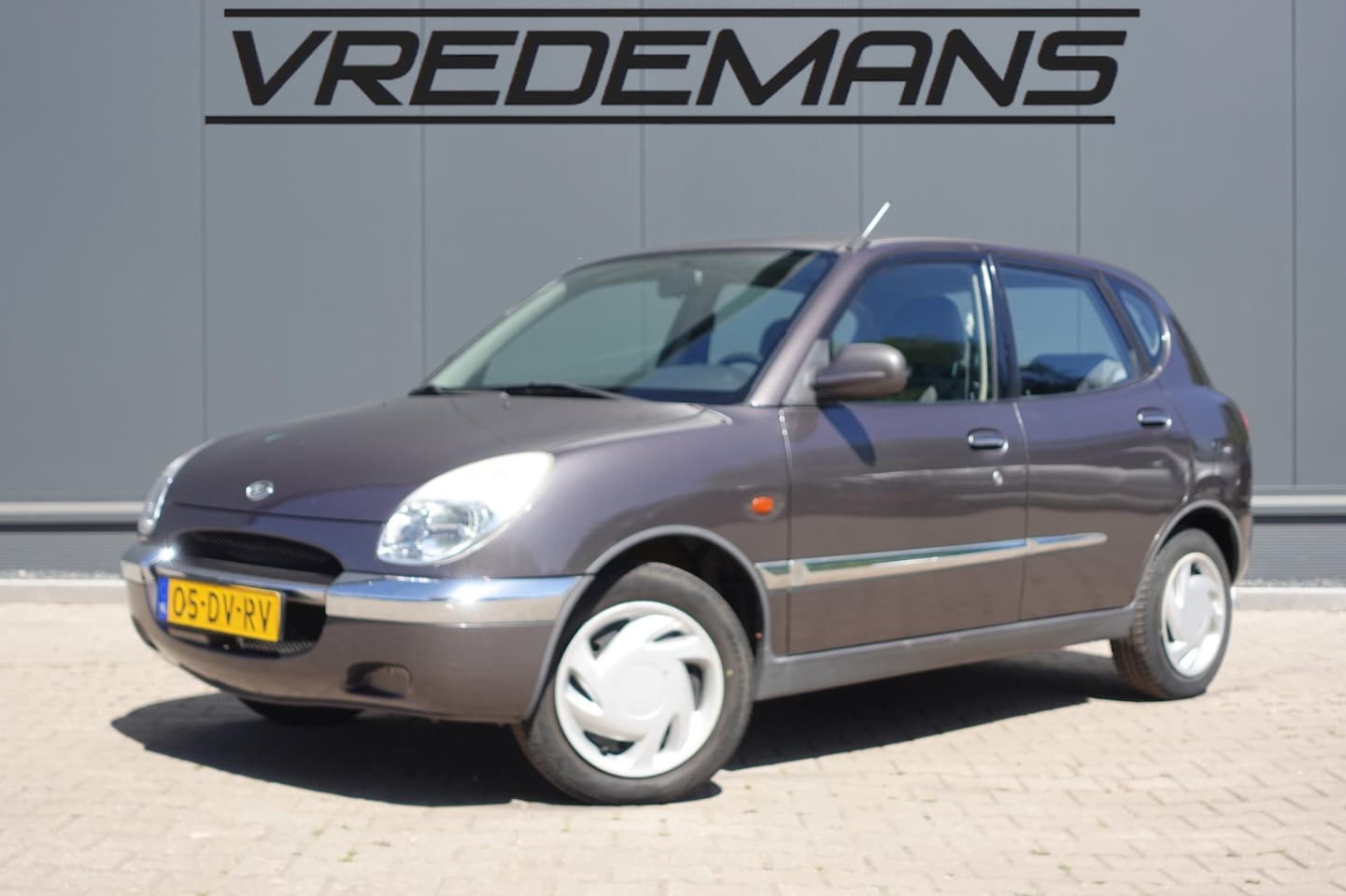 Daihatsu Sirion - 1.0-12V RTi 1.0-12V RTi - AutoWereld.nl
