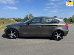 BMW 1-serie - 118i Business Line