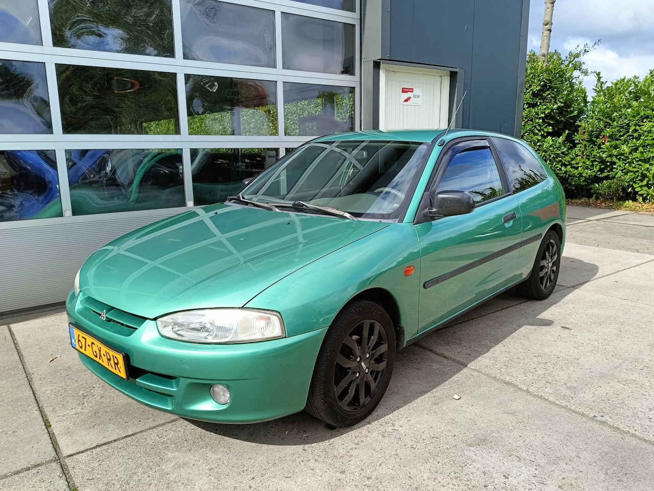 Mitsubishi Colt - 1.3 GLXi SE Airco - AutoWereld.nl