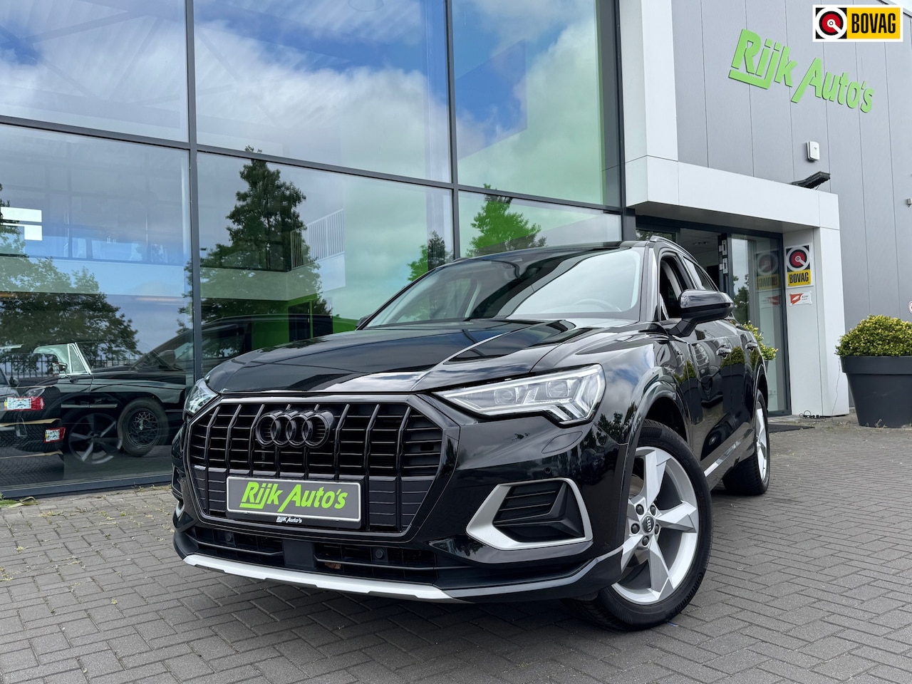 Audi Q3 - 35 TFSI Advanced * Matrix Led * Leer * Keyless * Trekhaak - AutoWereld.nl