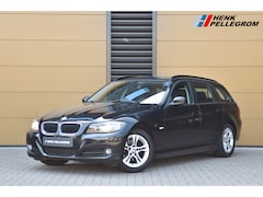 BMW 3-serie Touring - 318i Luxury Line * Trekhaak * Lederen * Navigatie * Automaat