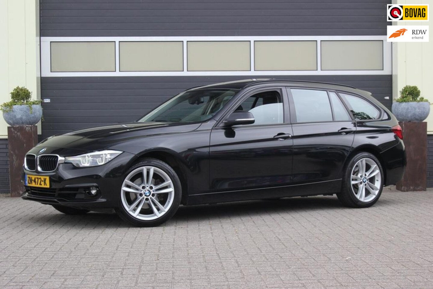 BMW 3-serie Touring - 320i High Executive | Trekhaak | - AutoWereld.nl