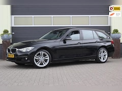 BMW 3-serie Touring - 320i High Executive | Trekhaak |