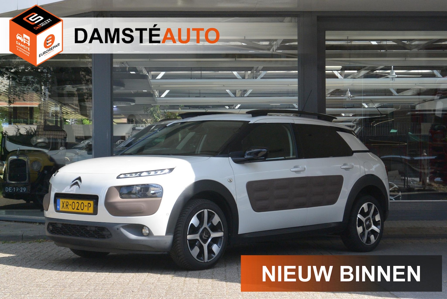 Citroën C4 Cactus - e-VTi 82pk ETG Shine │ Panoramisch vast glazen dak │ Pack City Park │ Velours Habana Club - AutoWereld.nl