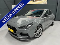 Hyundai i30 Fastback - 1.4 T-GDI 140pk N Line (Automaat) Leder Navigatie Camera Panoramdak