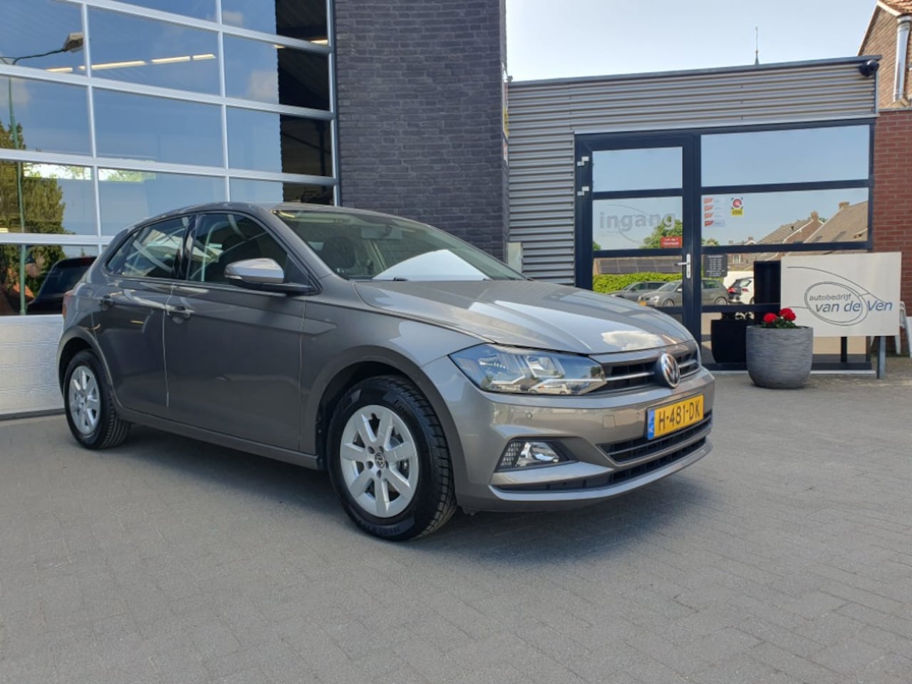 Volkswagen Polo - 1.0 TSI 70KW/95PK Comfortline, Executive pakket, trekhaak, app connect, adaptive cruise co - AutoWereld.nl