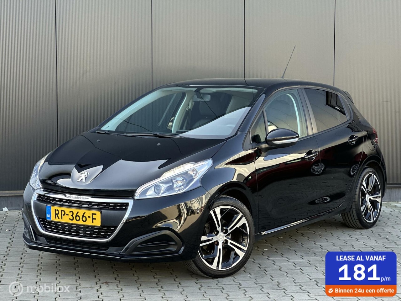 Peugeot 208 - 1.2 82PK Active | AUTOMAAT | CAMERA | LEDER | - AutoWereld.nl