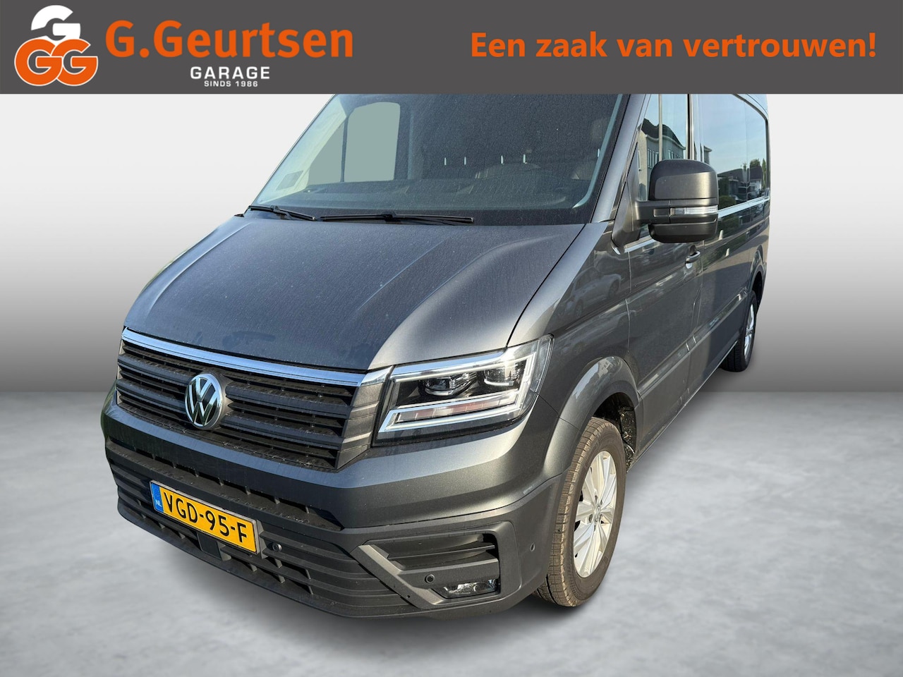 Volkswagen Crafter - 35 2.0 TDI L3H3 Highline Led-Koplampen, 177pk, Trekhaak, Navigatie, Apple CarPlay, Leder! - AutoWereld.nl