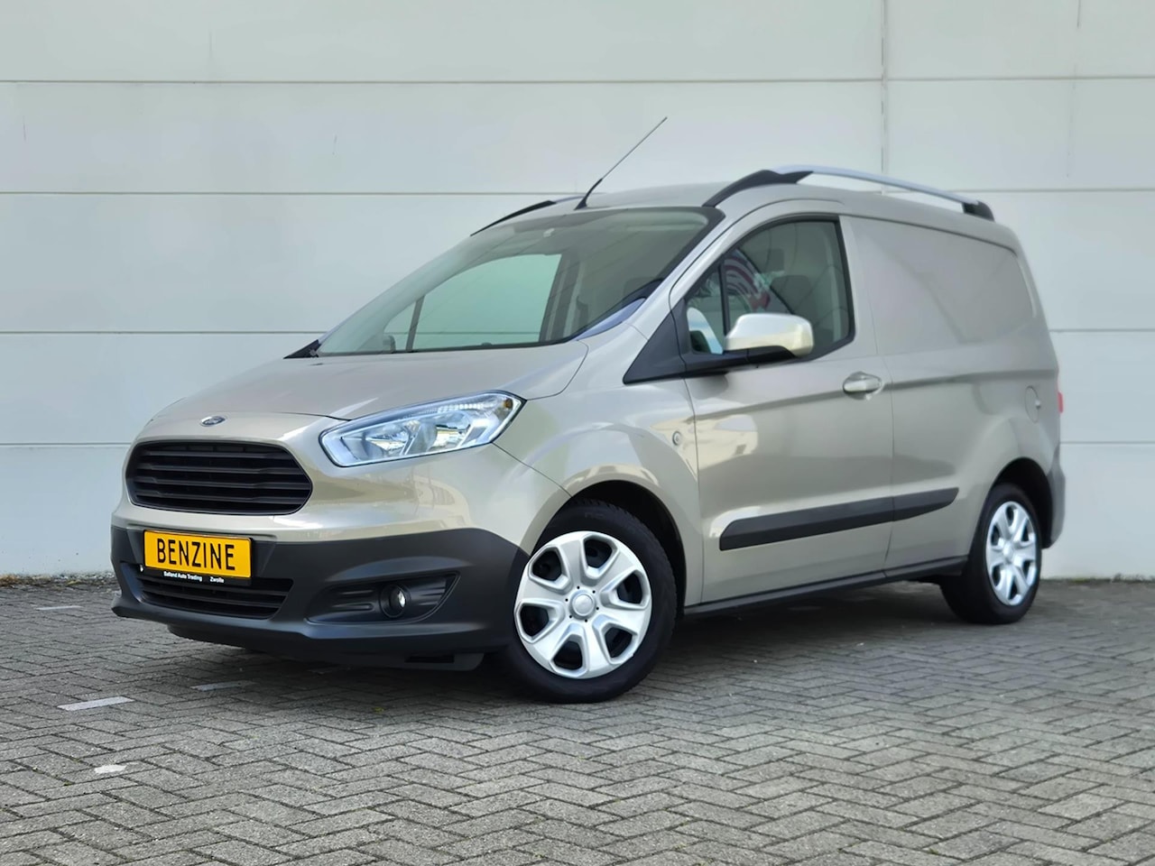 Ford Transit Courier - 1.0 EcoBoost 100pk MARGE |Airco| - AutoWereld.nl