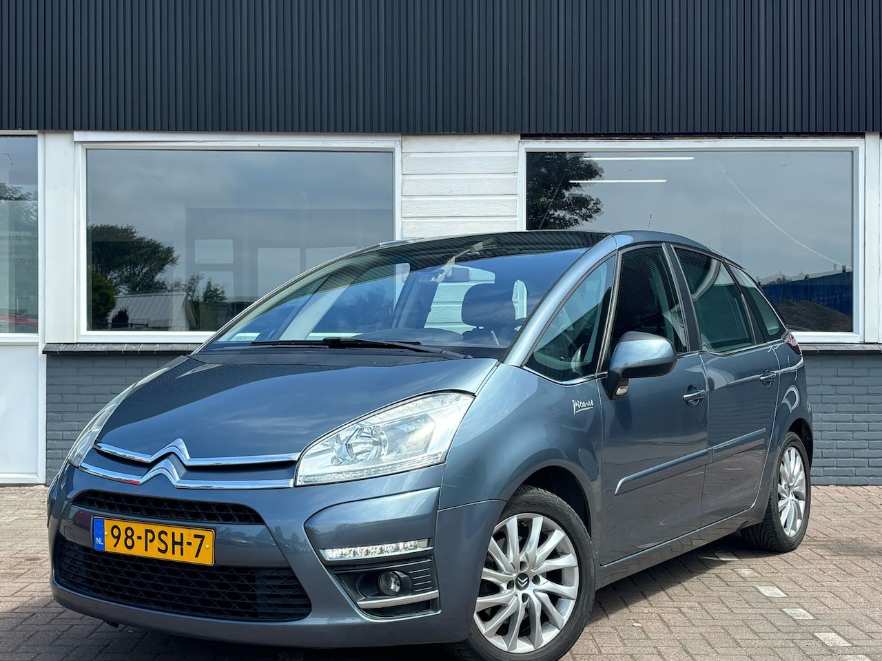 Citroën C4 Picasso - 1.6 THP Tendance / Automaat / Panoramadak - AutoWereld.nl