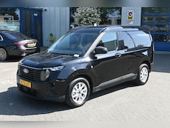 Ford Transit Courier - 1.0i EcoBoost Limited Adaptive cruise control, Navigatie met camera
