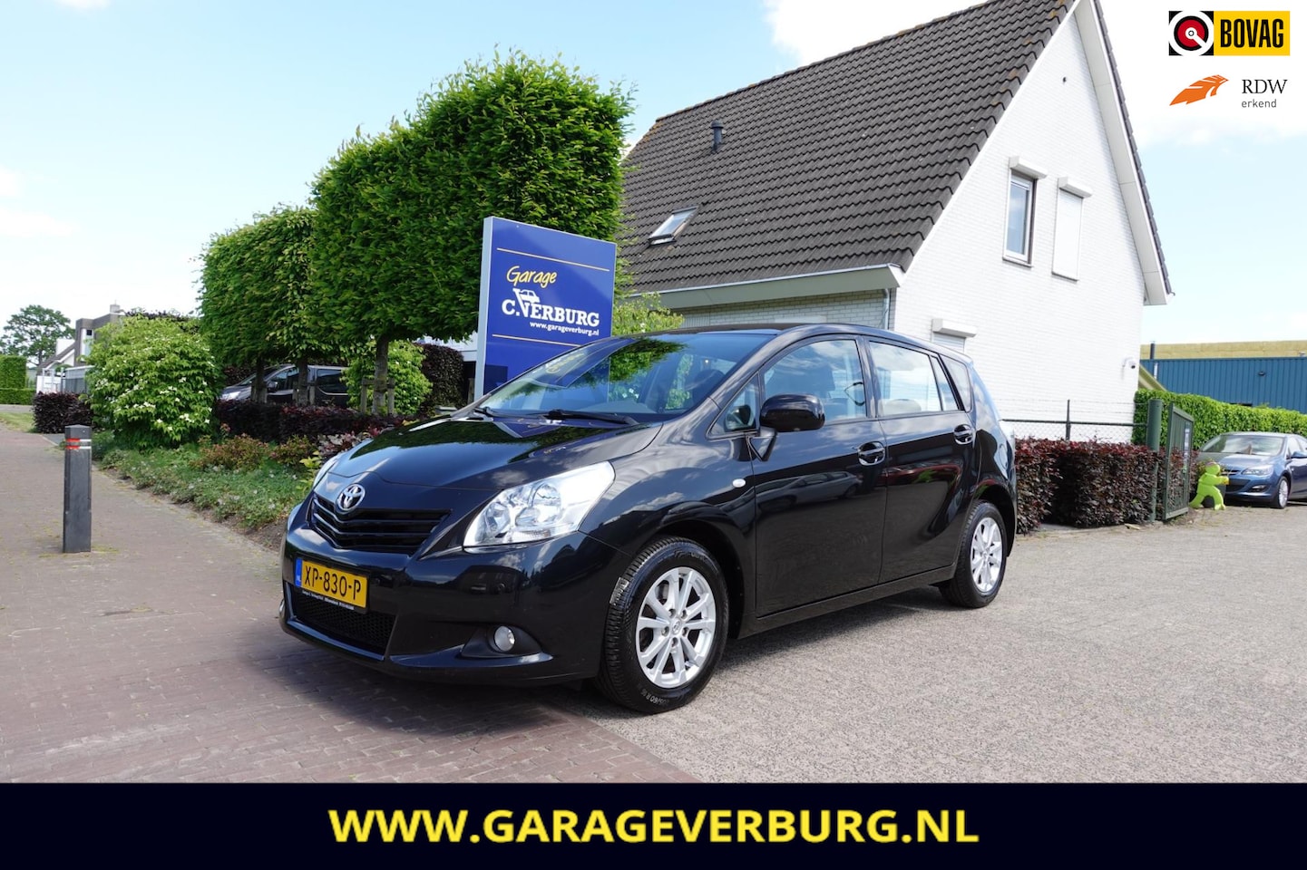 Toyota Verso - 1.8 VVT-i Aspiration Automaat (Airco,Cruise,PDC,Trekhaak,Panoramadak) - AutoWereld.nl