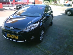 Ford Fiesta - 1.25 Ghia clima /apk tot 6-2026