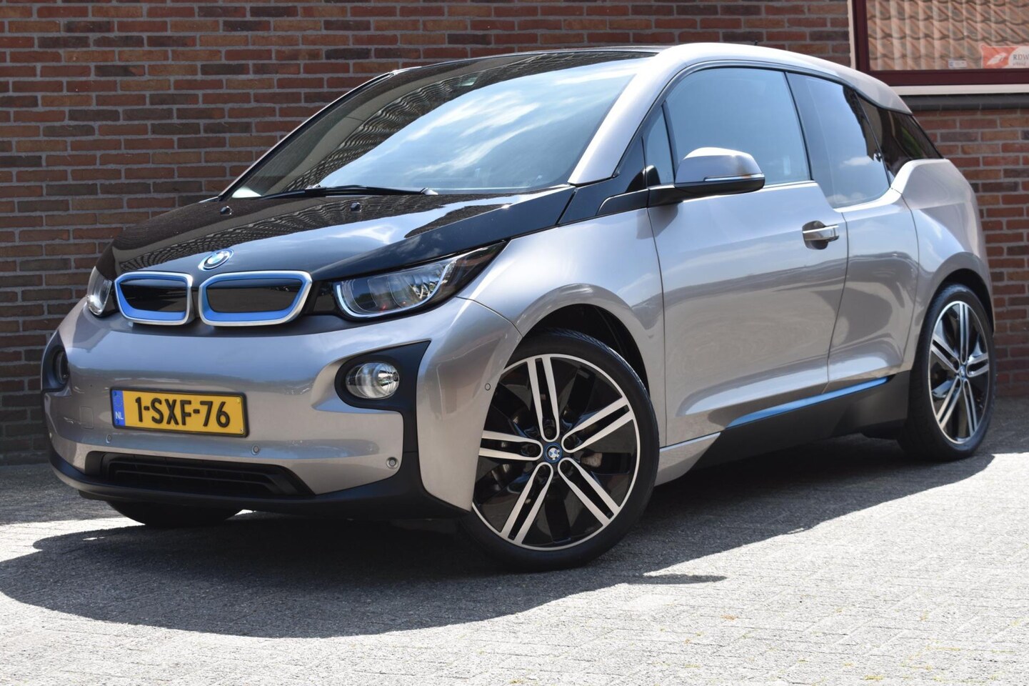 BMW i3 - Basis Comfort 22 kWh '13 Pano Leder Navi Cruise - AutoWereld.nl