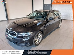 BMW 3-serie Touring - 320e Climate control Adaptive cruise control Parkeersensoren Navigatie LED Apple Carplay/